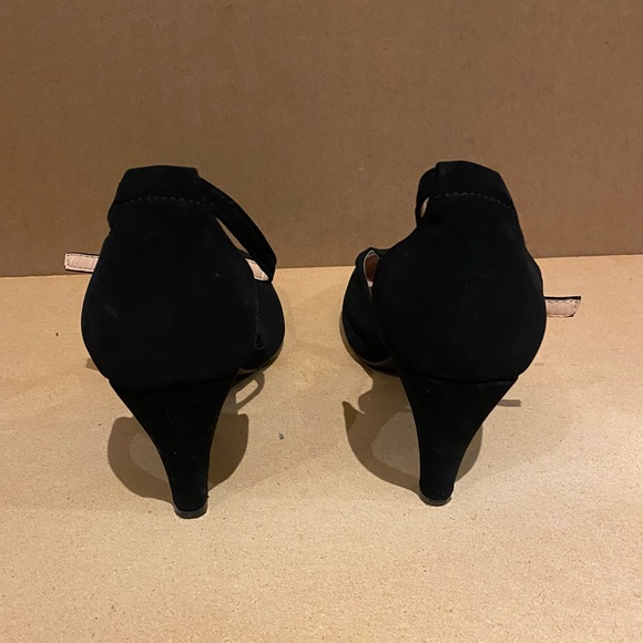 Cut-out T-strap Heels - Picture 3 of 5